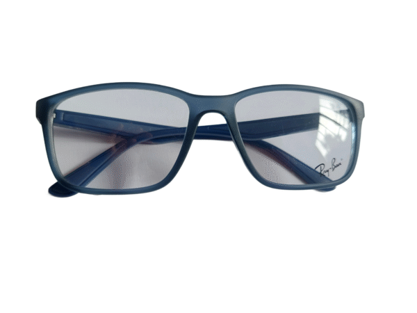 Ray-Ban