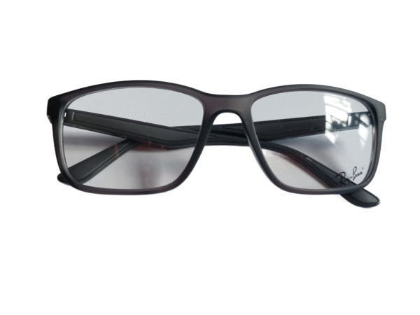 Ray-Ban